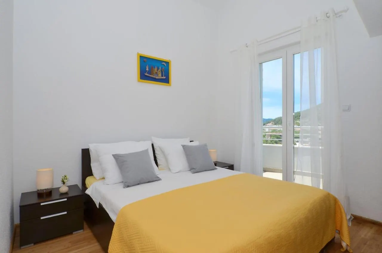 Apartments Vrania Seget Vranjica Croatia