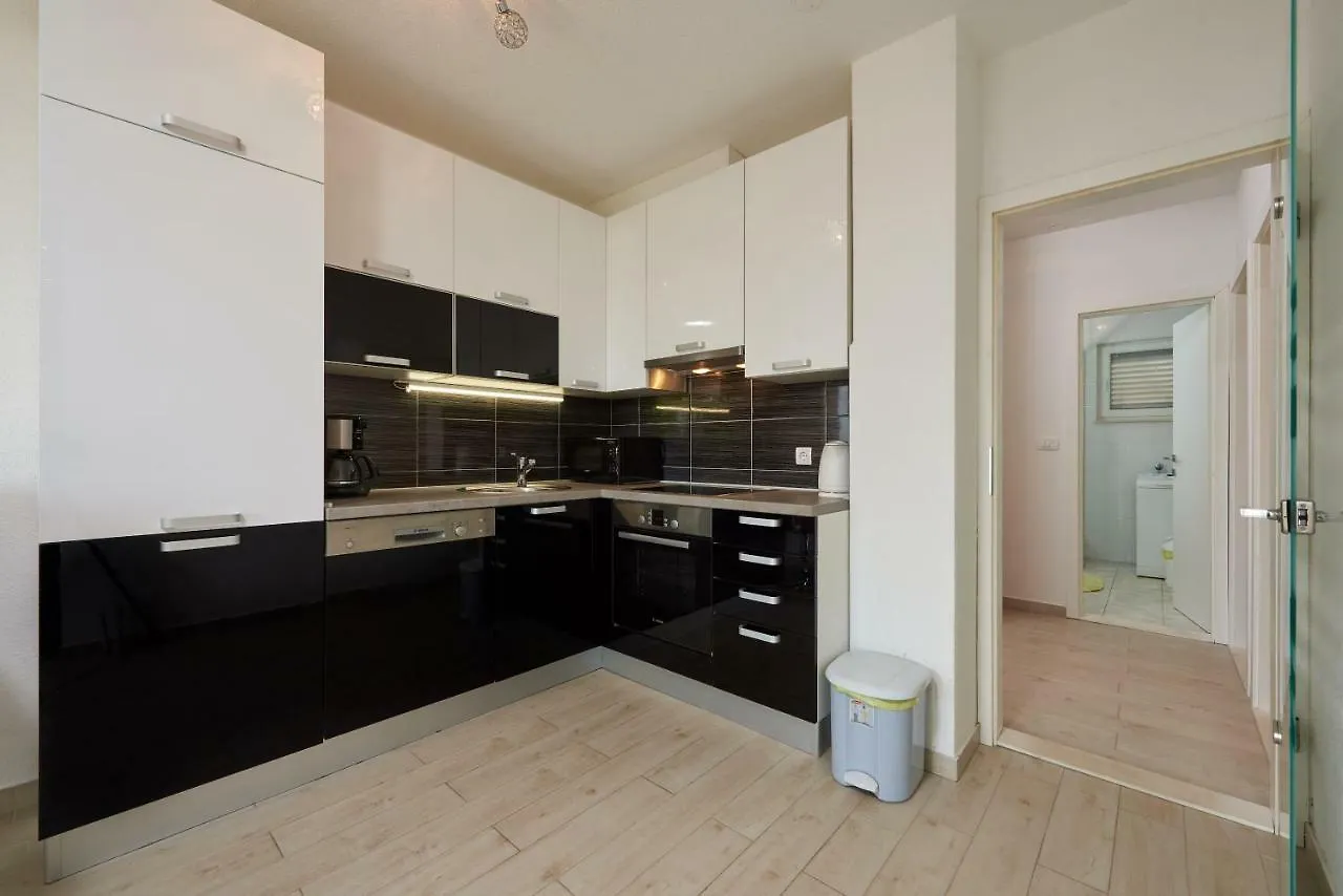Apartments Vrania Seget Vranjica 크로아티아